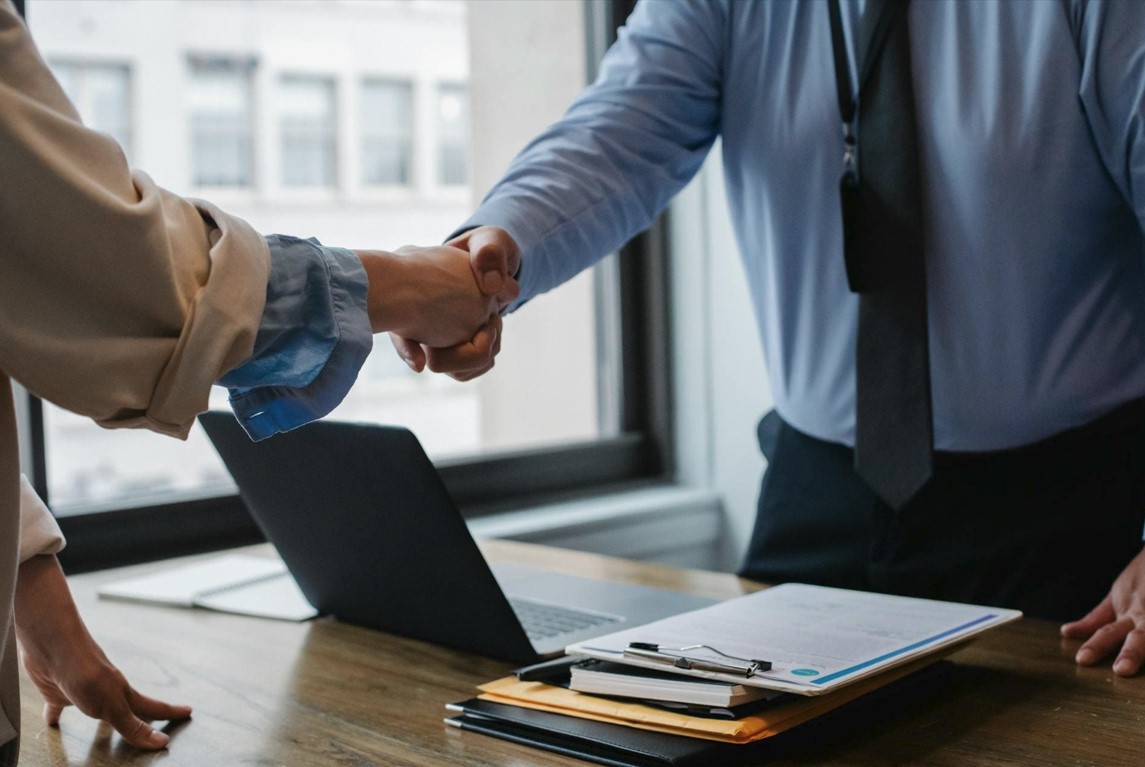 Ventajas de abrir una empresa de factoring en Panamá desde México con Legal Solutions