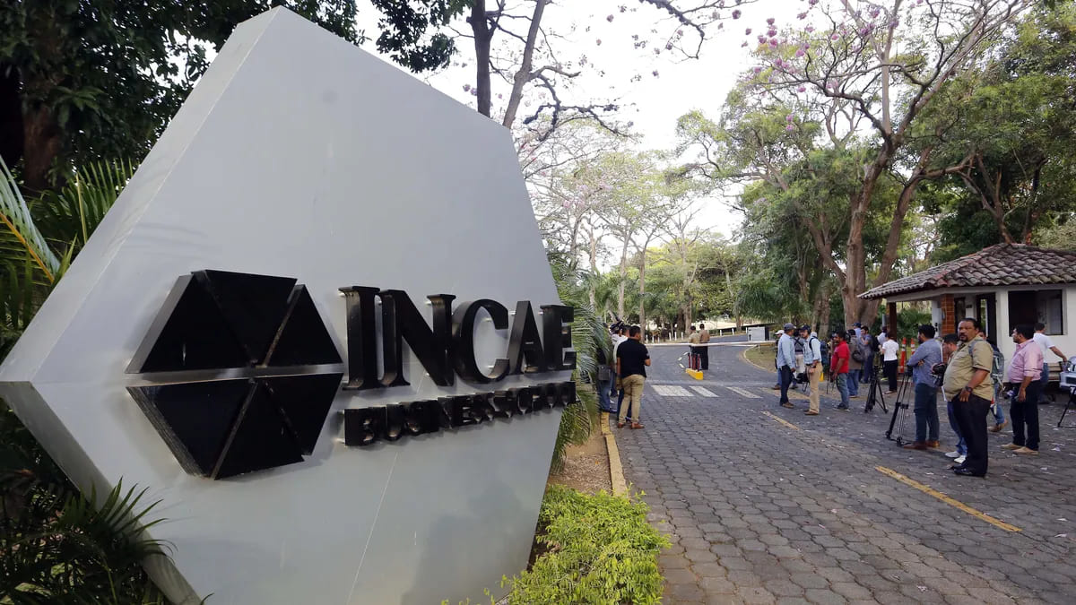 Ficohsa impulsa el desarrollo profesional de sus colaboradores a través de un convenio con INCAE
