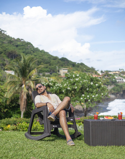 Actualiza tu terraza en República Dominicana con muebles de plástico modernos de Sanchia