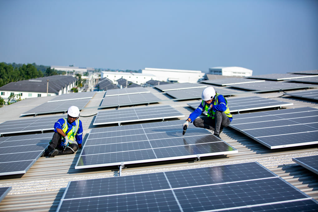 ¿Qué paneles solares son ideales para tu hogar en Panamá?