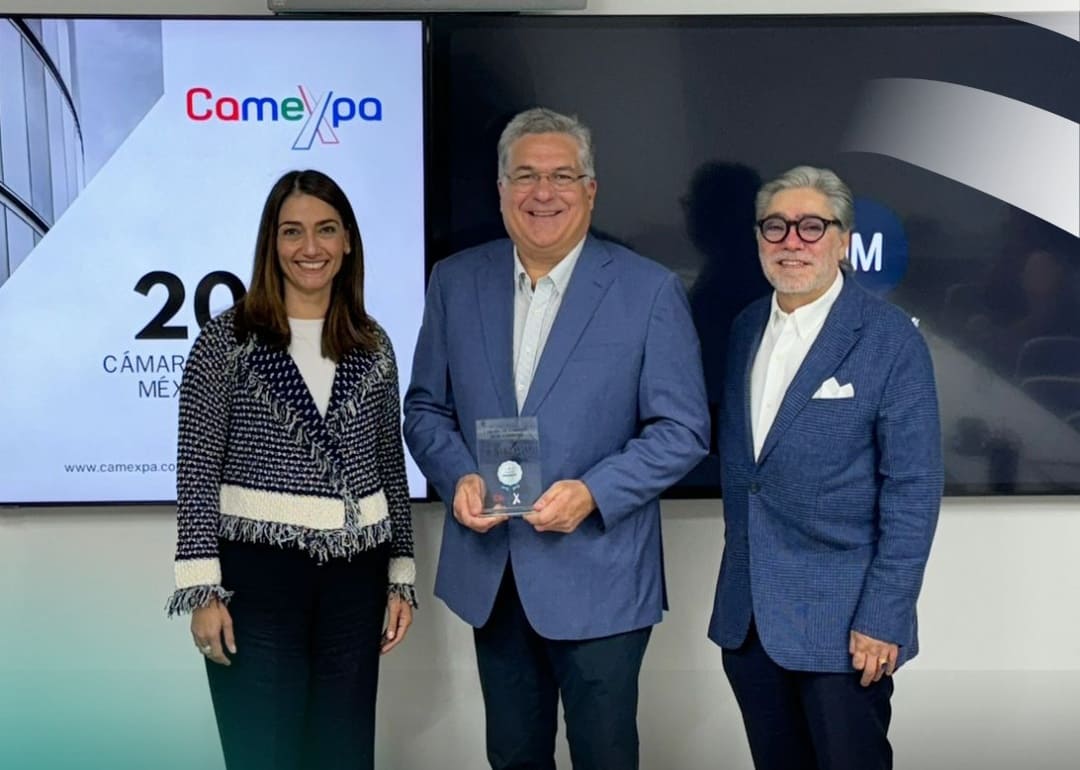 Francisco Martinelli aborda los retos legales en el conversatorio STEP Panamá